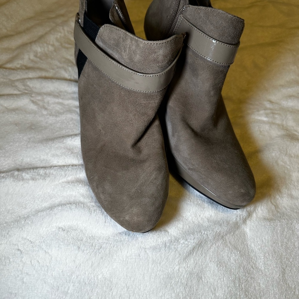 Bandolino Taupe Ankle Booties